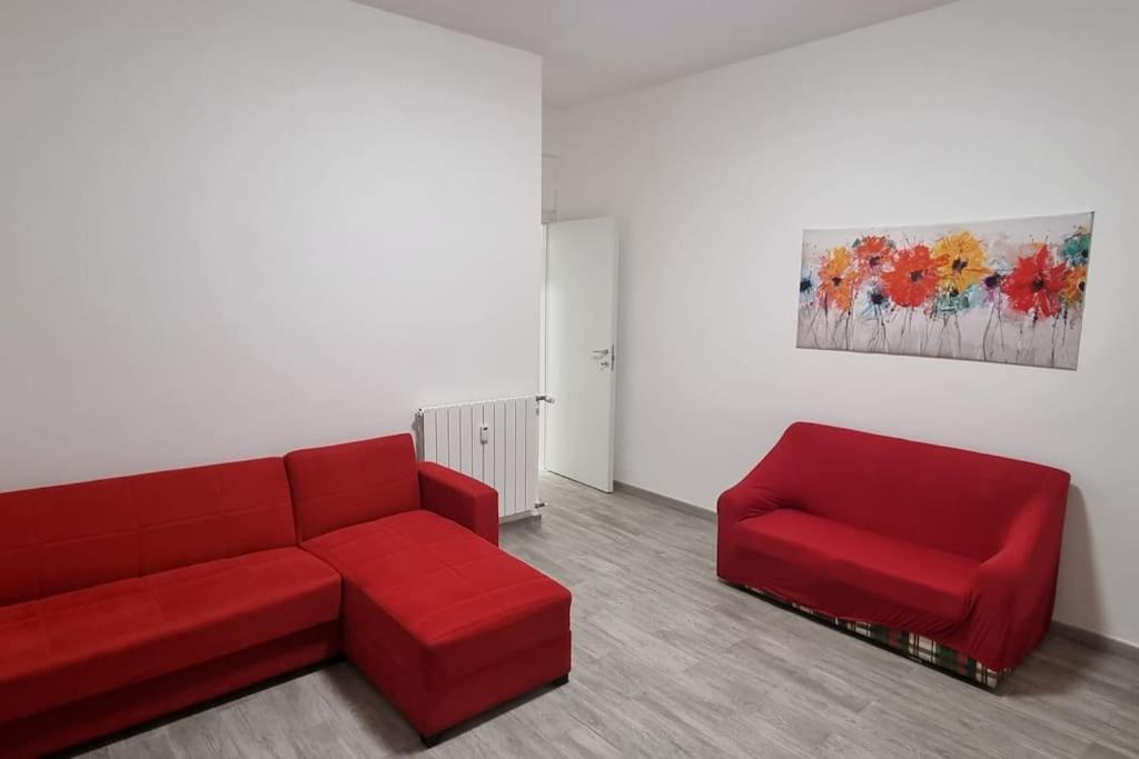 Intero Ampi Spazi Comodo Wtc Scassi Fiumara * Genua