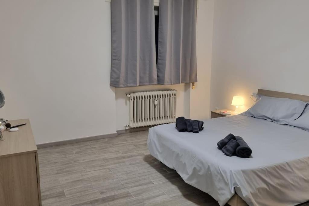 Intero Ampi Spazi Comodo Wtc Scassi Fiumara Apartment