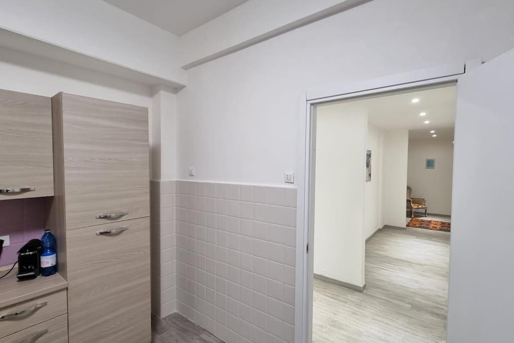 Intero Ampi Spazi Comodo Wtc Scassi Fiumara Apartment Genua