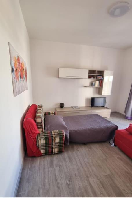 Apartment Intero Ampi Spazi Comodo Wtc Scassi Fiumara