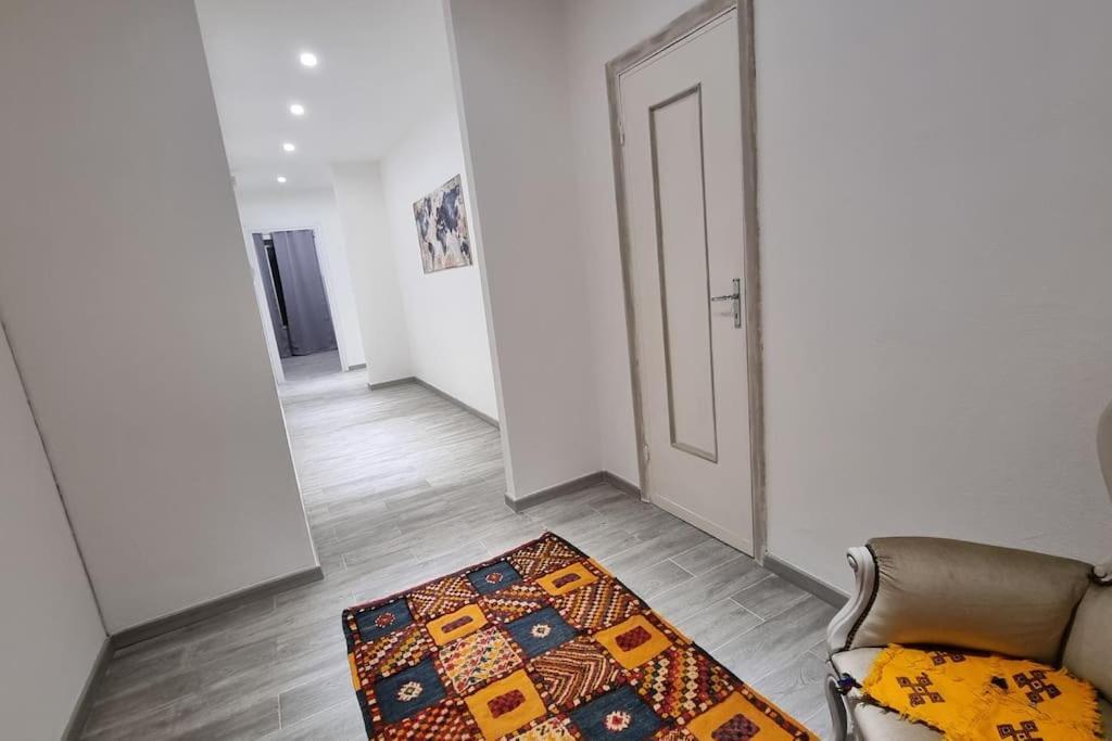 Apartment Intero Ampi Spazi Comodo Wtc Scassi Fiumara *